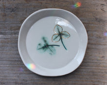 Load image into Gallery viewer, Clover Plate (decorative)
